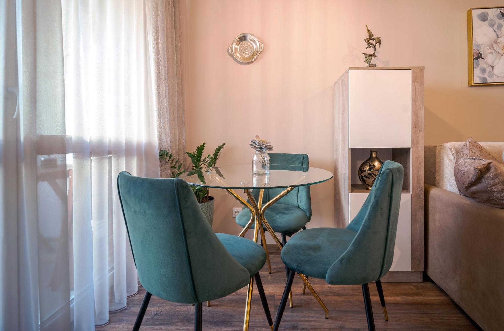 Bright Inn - Holiday & Business Apartment Sofia Exteriör bild