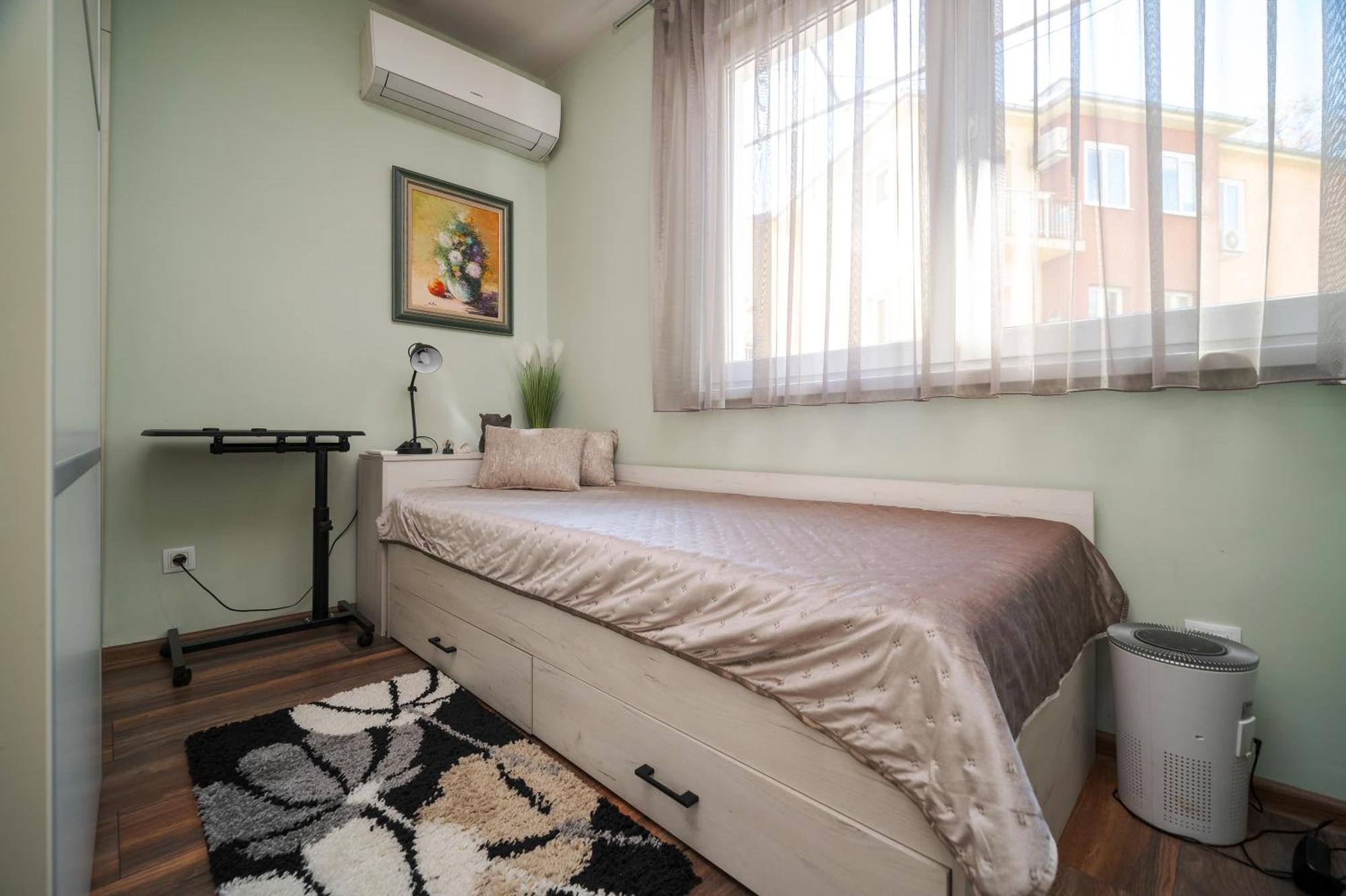 Bright Inn - Holiday & Business Apartment Sofia Exteriör bild