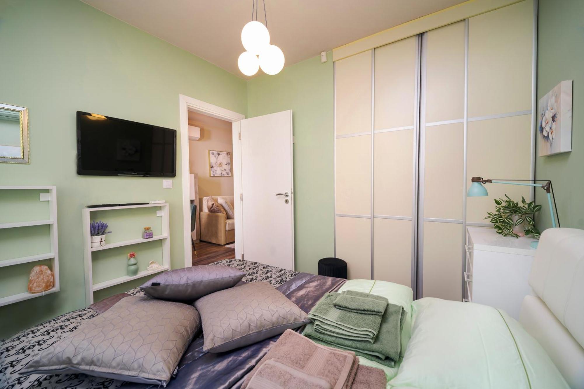 Bright Inn - Holiday & Business Apartment Sofia Exteriör bild